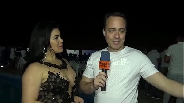 Bruna Ferraz Fode Com Coroa