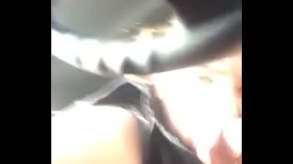 Comendoa Coroa No Carro Xvideos