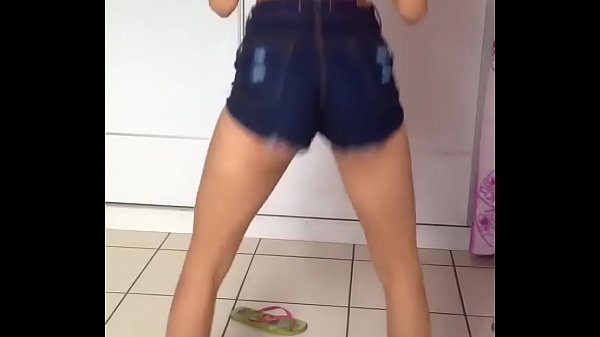 Coroa Dança Funk Em Casa