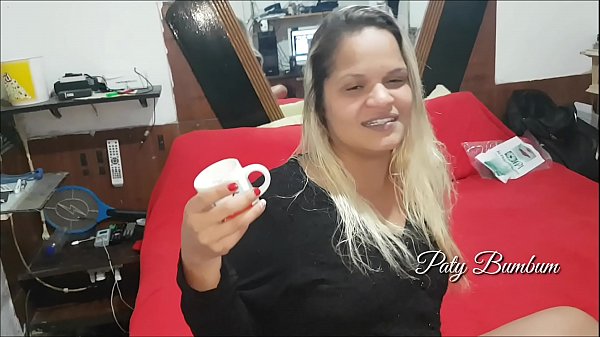 Coroa Lesbica Faz Novinha Gozar