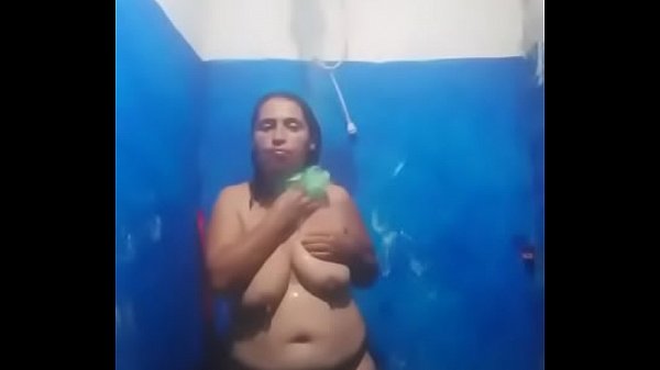 Coroa Pega Garoto Tomando Banho E Fode Com Ele