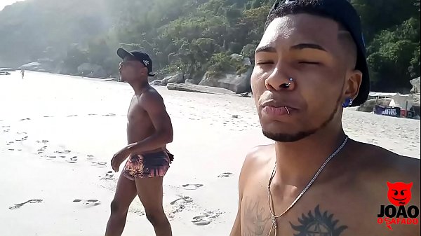 Coroas E Velhas Da Buceta Gigante Nas Praias De Nudismo