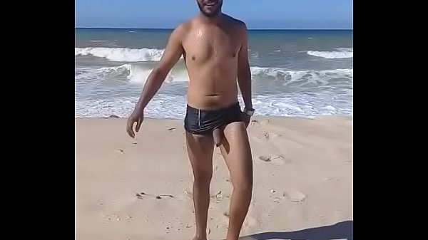 Foda Gay Em Praia Deserta Coroas E Jovens