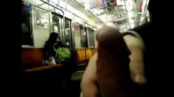 Gays Coroas Se Peganfo No Metro