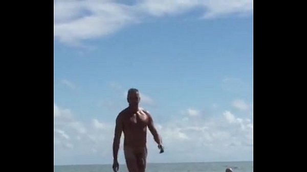 Porno Gay Coroas Na Praia