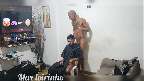 Um Coroa Gay Dando Para Tres novinhos Loirinhos