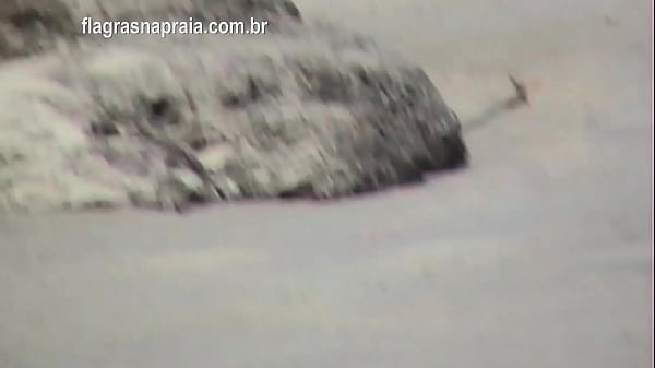 Videos De Coroas Peludas Fudendo Na Praia